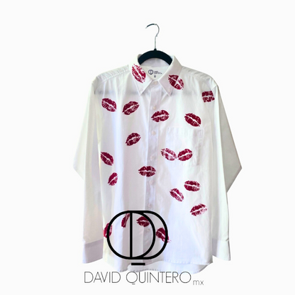 CAMISA BESOS ROJOS