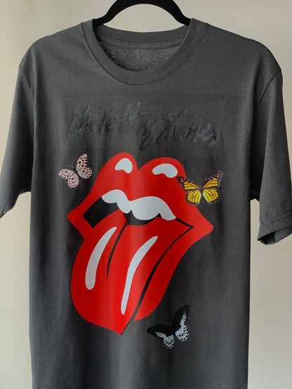 Camiseta lengua y mariposas