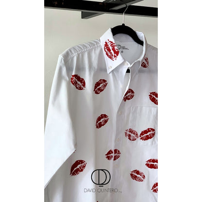 CAMISA BESOS ROJOS